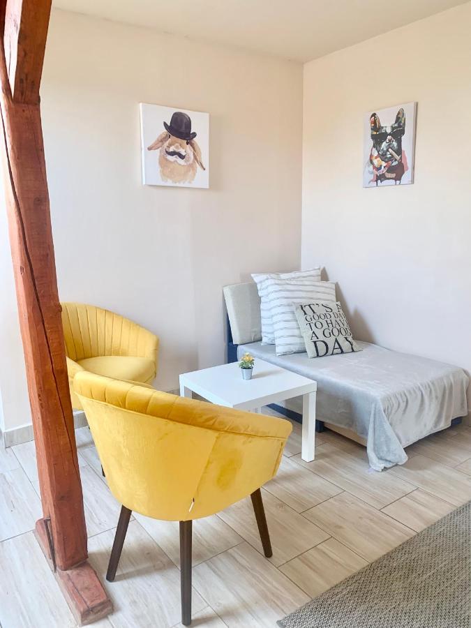 Lelle -kert Apartman 03 Balatonlelle Esterno foto